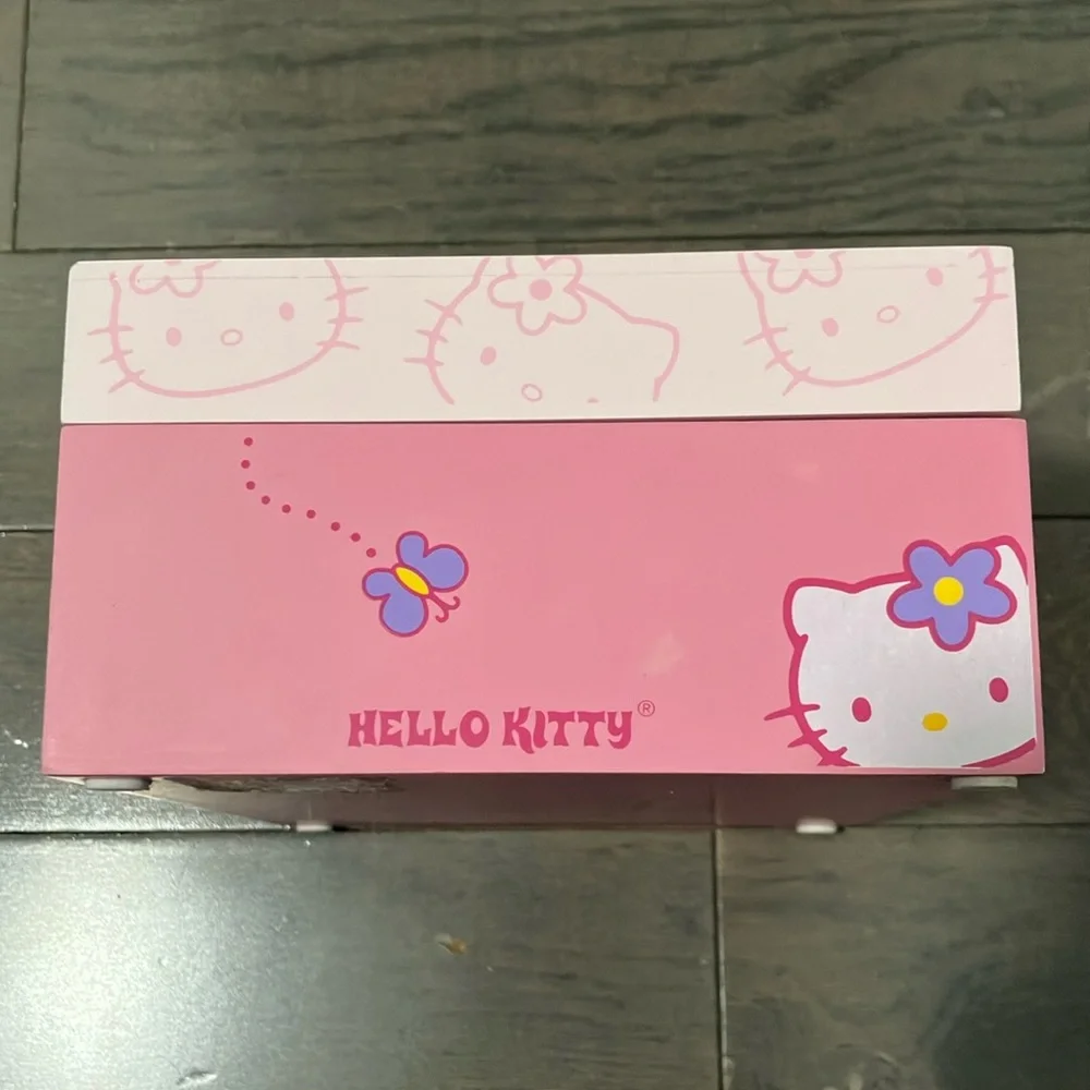 NWOT Y2K Vintage 2001 Hello Kitty Wooden Jewelry / Trinket Box